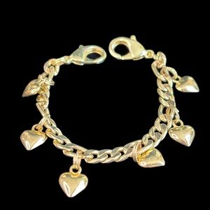 Charming Gold Heart Bracelet